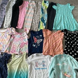 Girls Assorted clothes lot 18 pieces